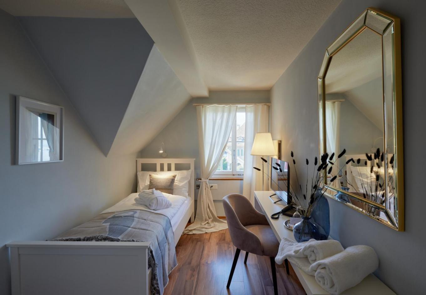 Hotel Schiff Am See Murten Buitenkant foto
