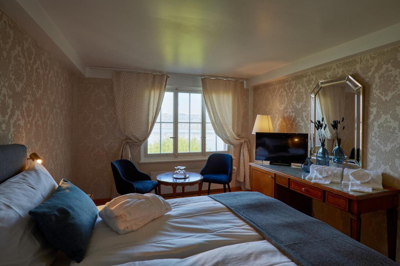 Hotel Schiff Am See Murten Buitenkant foto